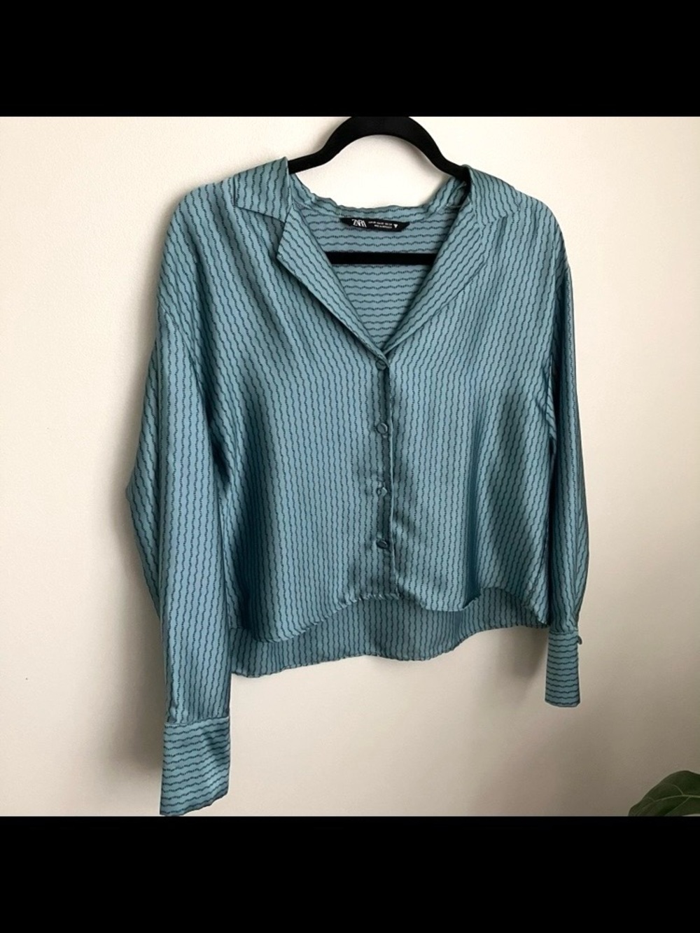 Zara Cropped Satin Button Down Shirt